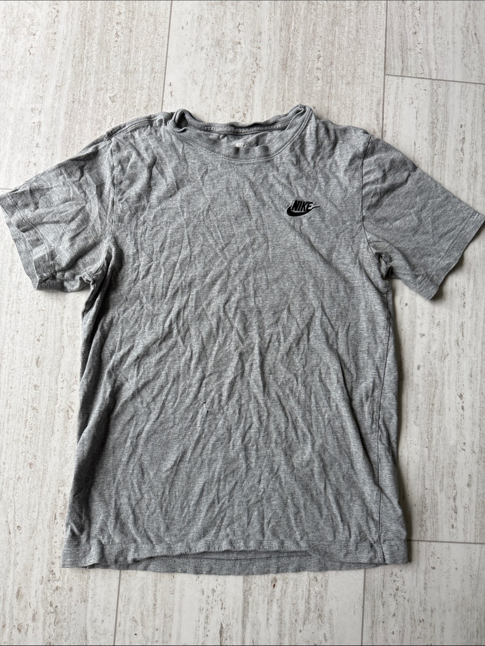 Nike Men's Heather Gray Short-Sleeve Tee with Black Swoosh